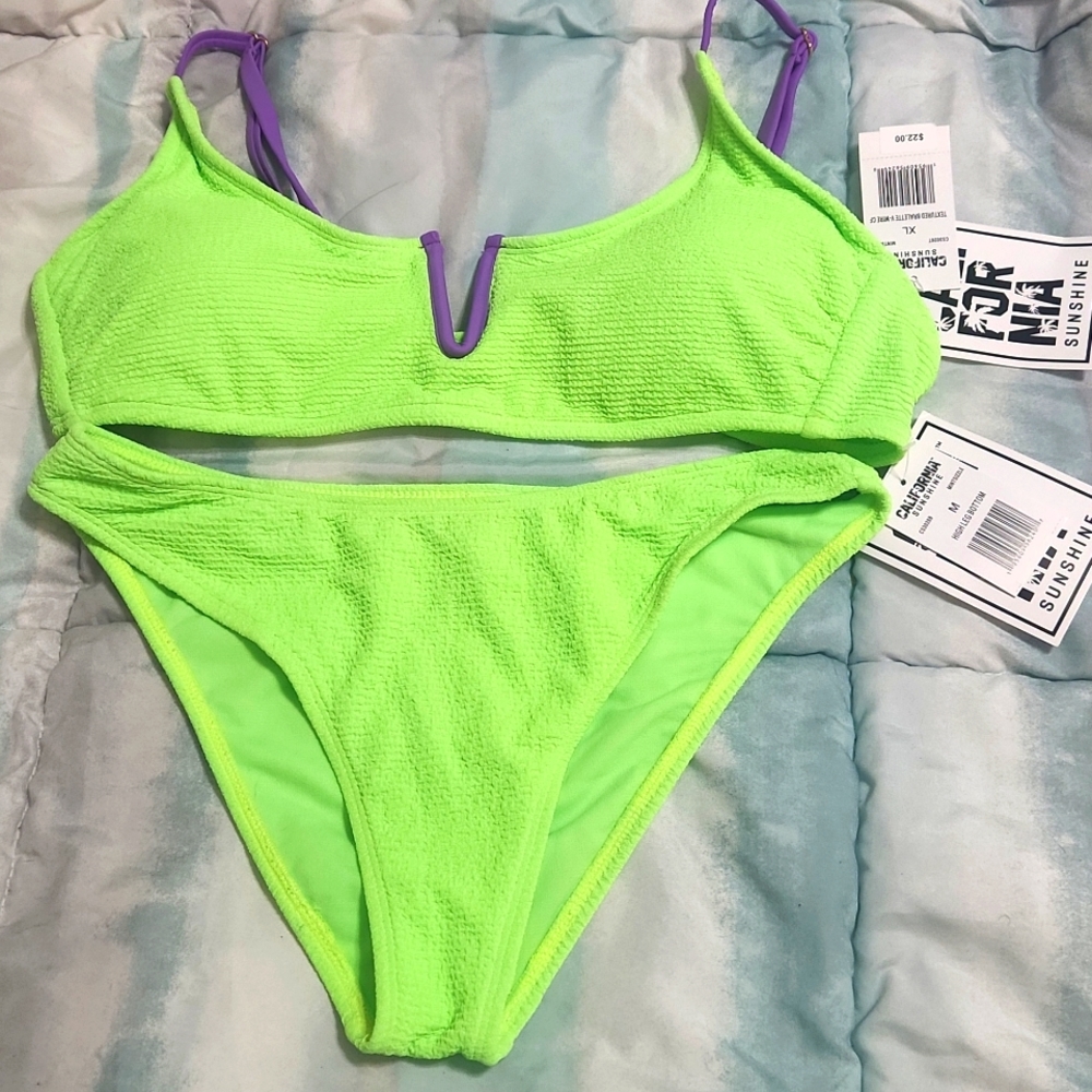 🩱NWT California Sunshine Bikini 👙